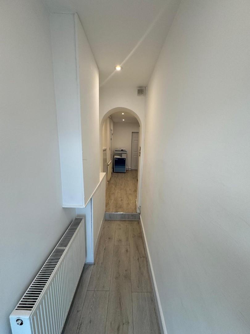 Daws Lane, Mill Hill